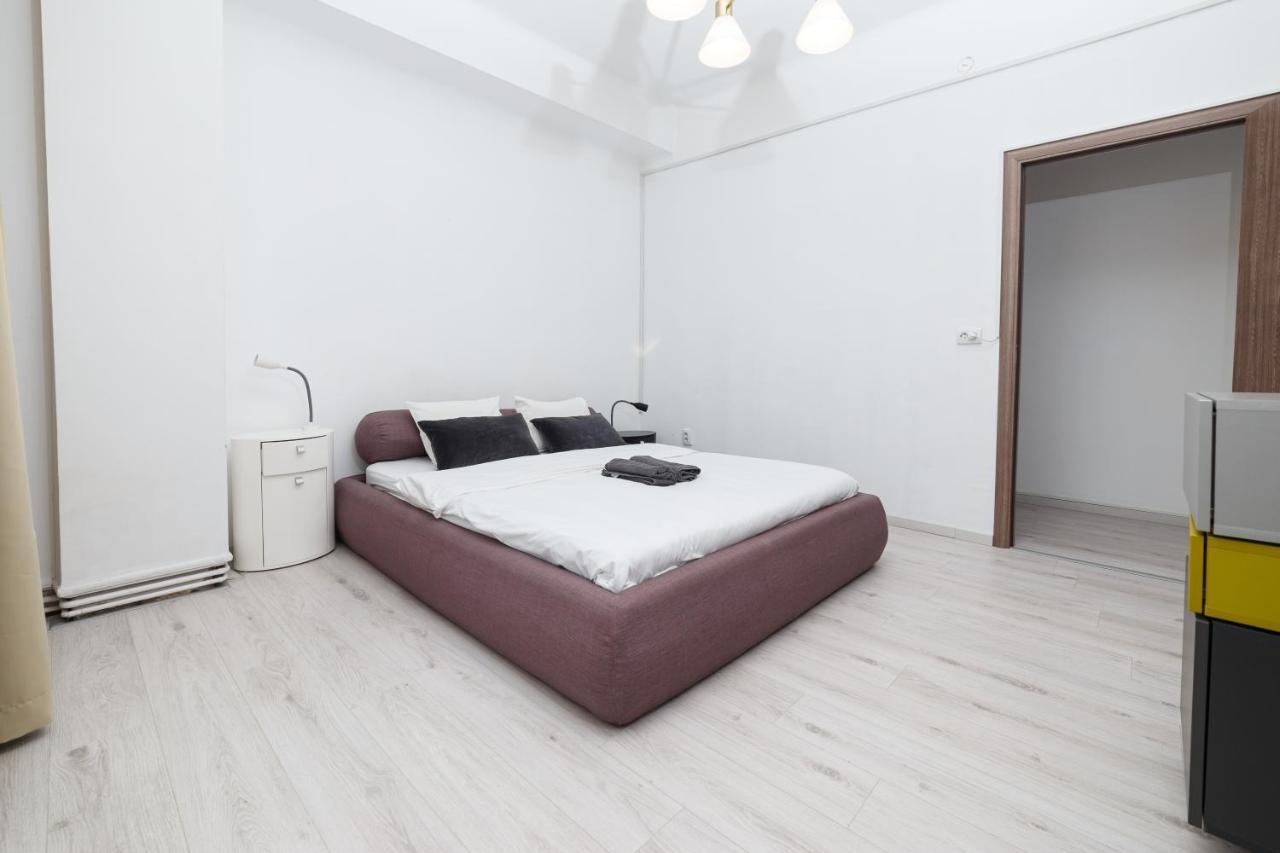 Color Apartments Franceza St ブカレスト エクステリア 写真