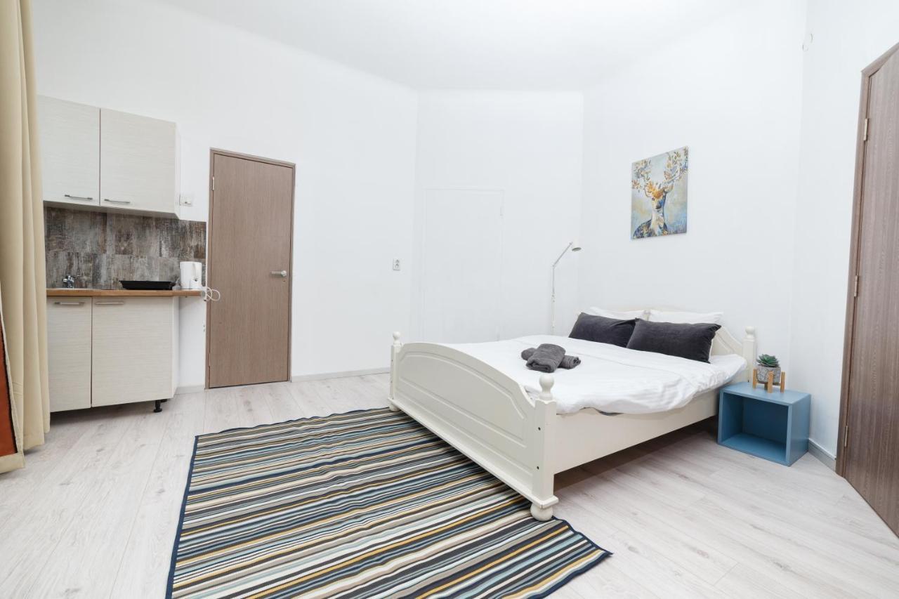 Color Apartments Franceza St ブカレスト エクステリア 写真
