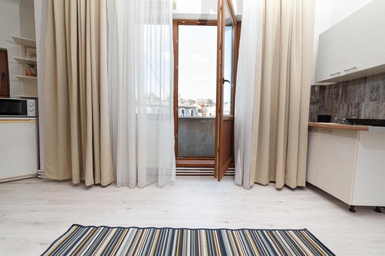 Color Apartments Franceza St ブカレスト エクステリア 写真