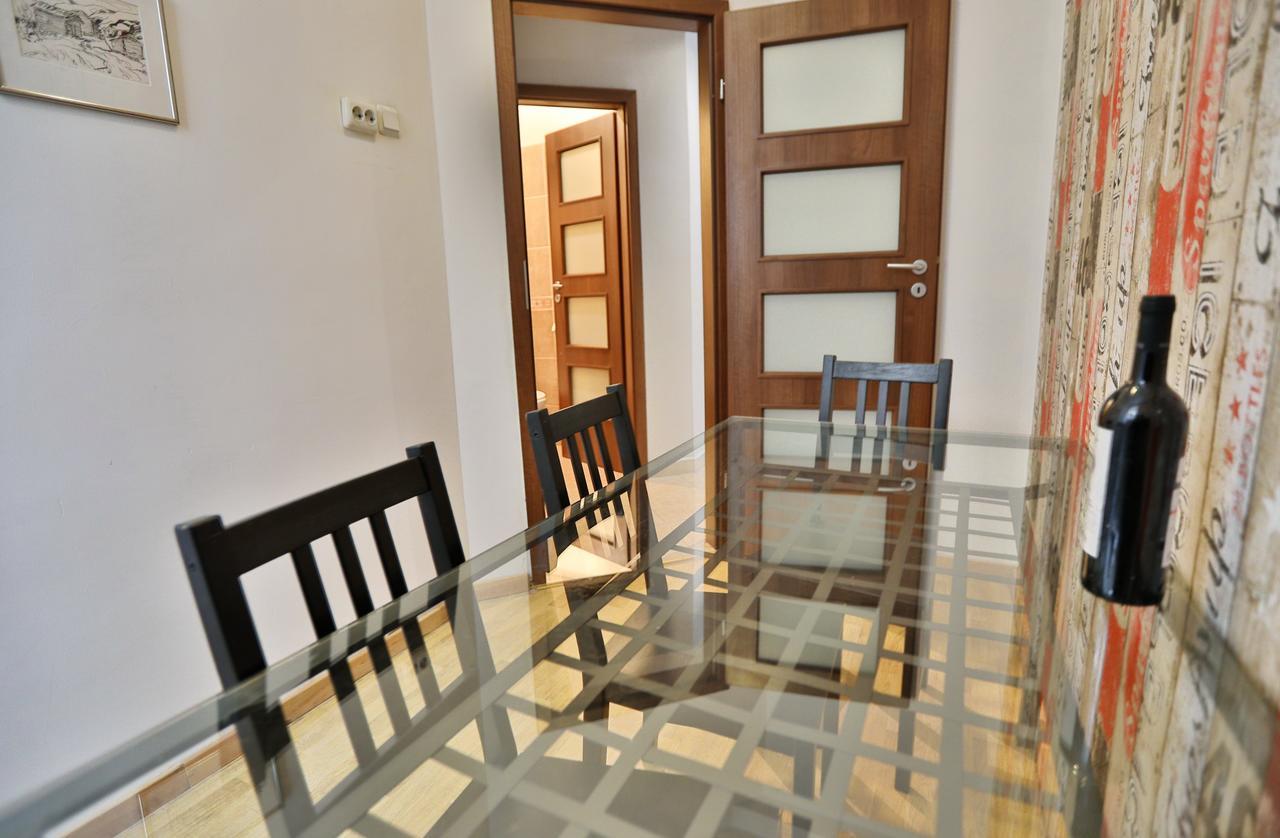 Color Apartments Franceza St ブカレスト エクステリア 写真